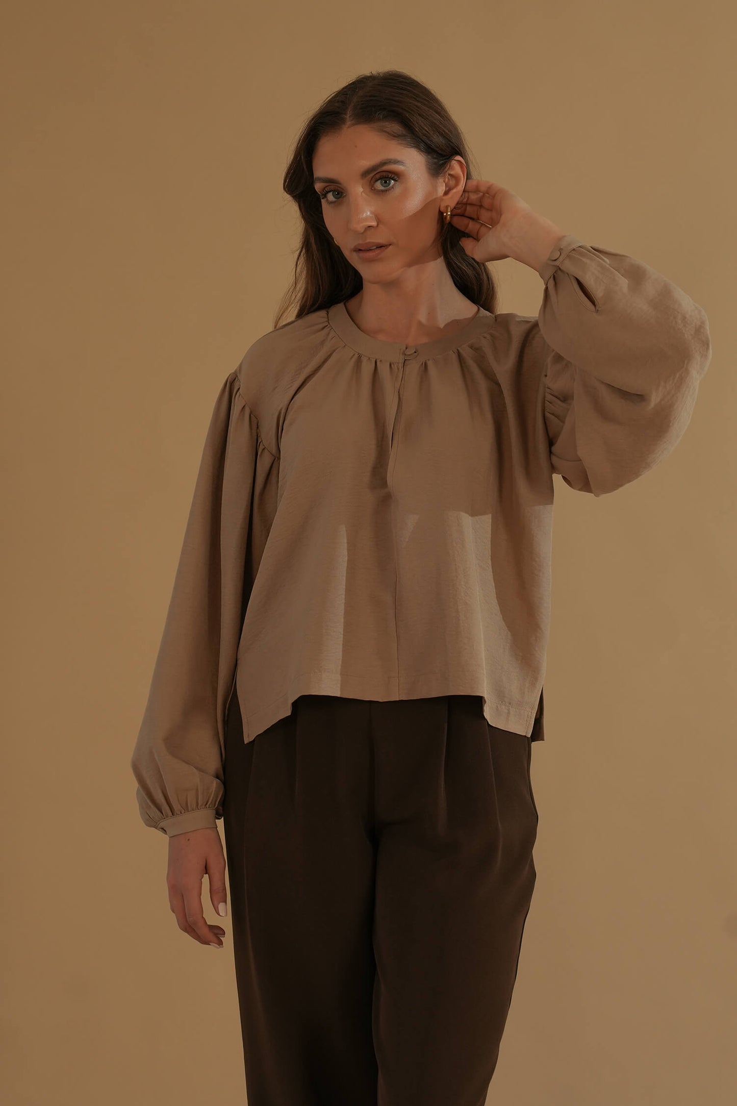 The Belle Blouse #1 Beige