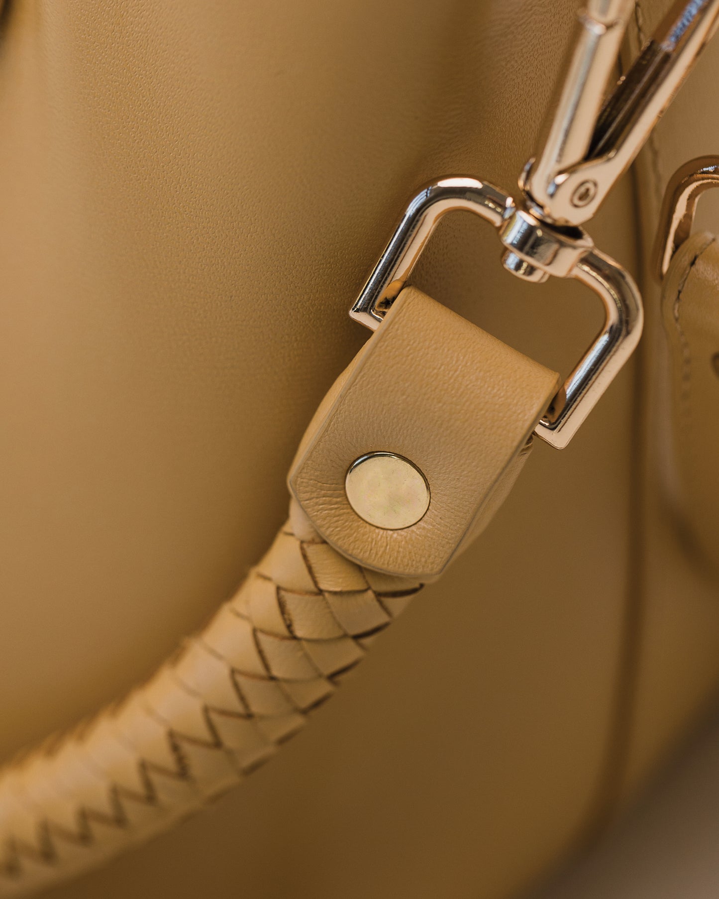 The Zuri Bucket Bag - Desert
