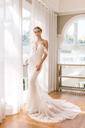 
                  
                    Load image into Gallery viewer, Petal - Wedding Dress - Masch Atelier
                  
                