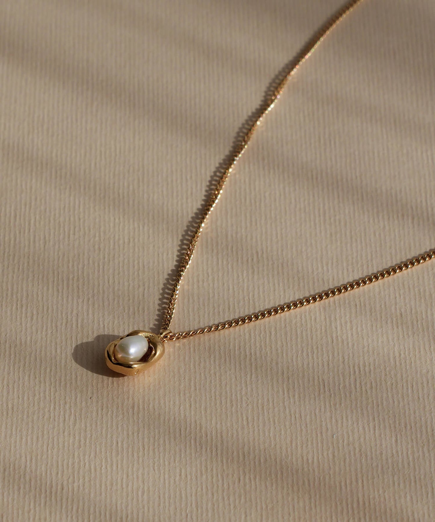 Delia Pearl Pendant