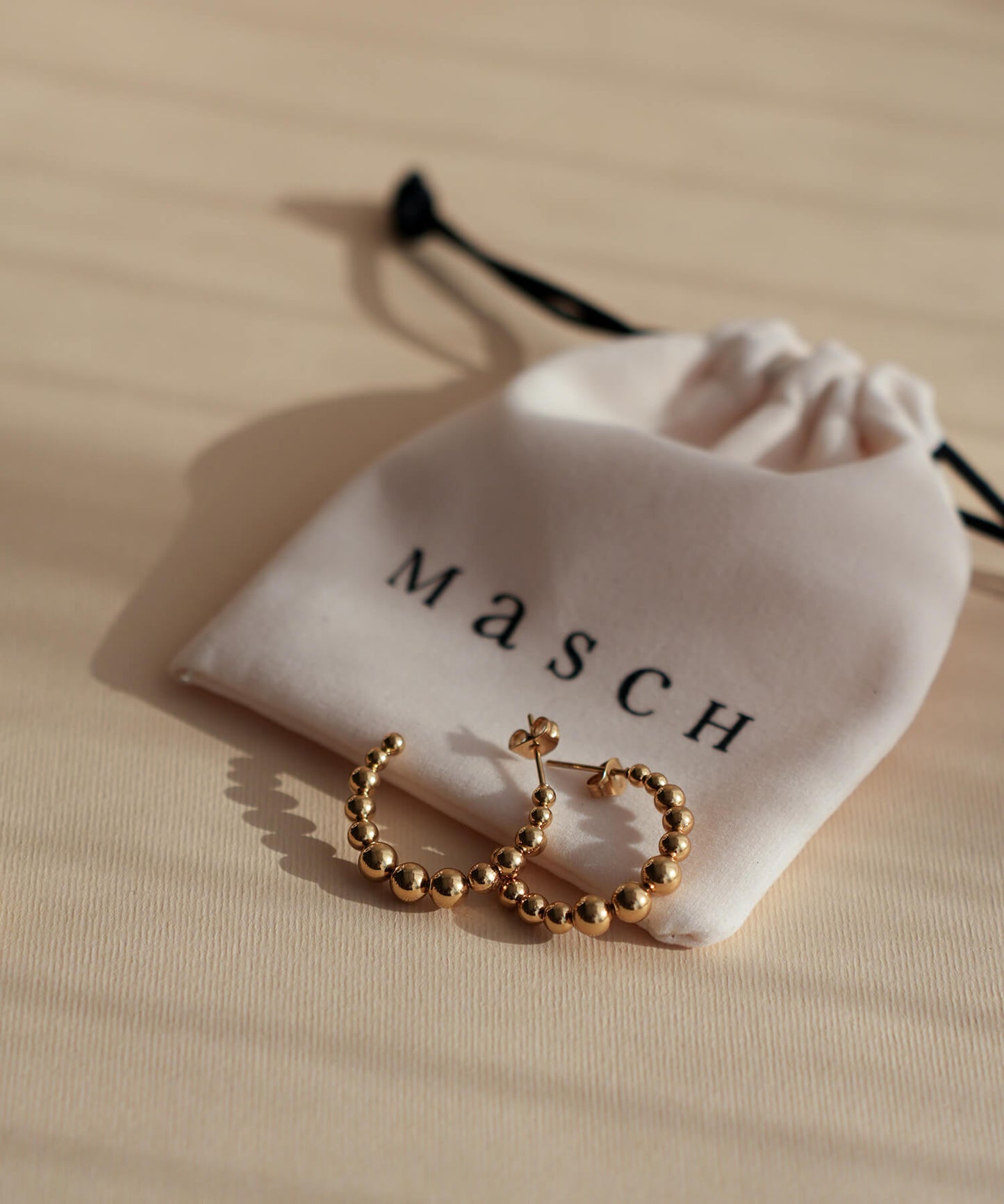 Leo Hoops