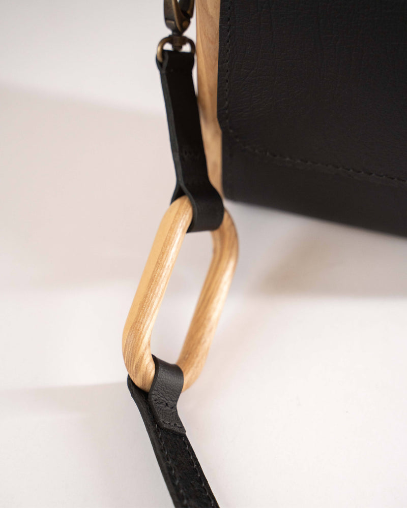 
                  
                    Load image into Gallery viewer, The Capsule Wooden Bag - handbag - Masch Atelier
                  
                