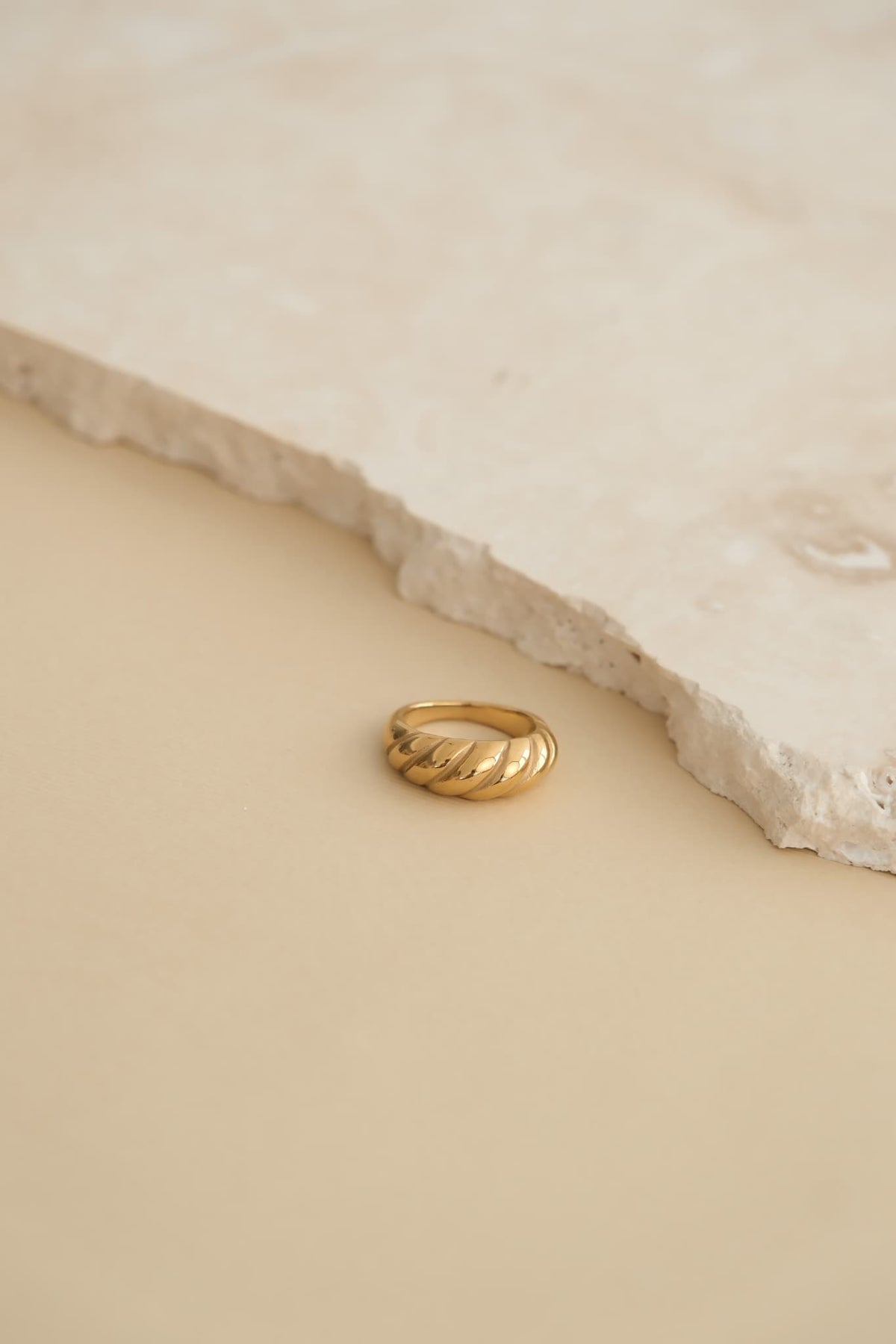Anna Ring