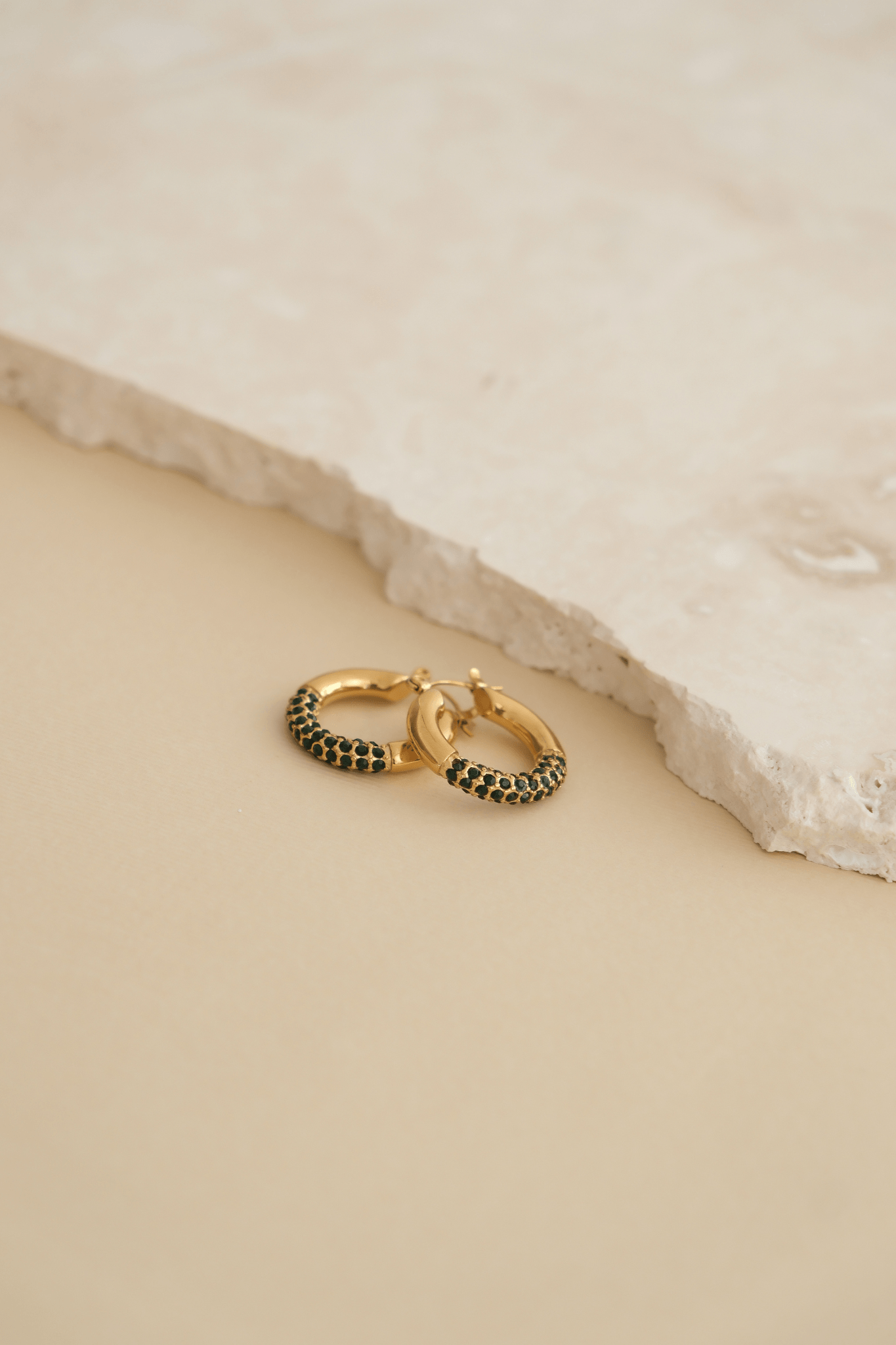 Stella Hoops