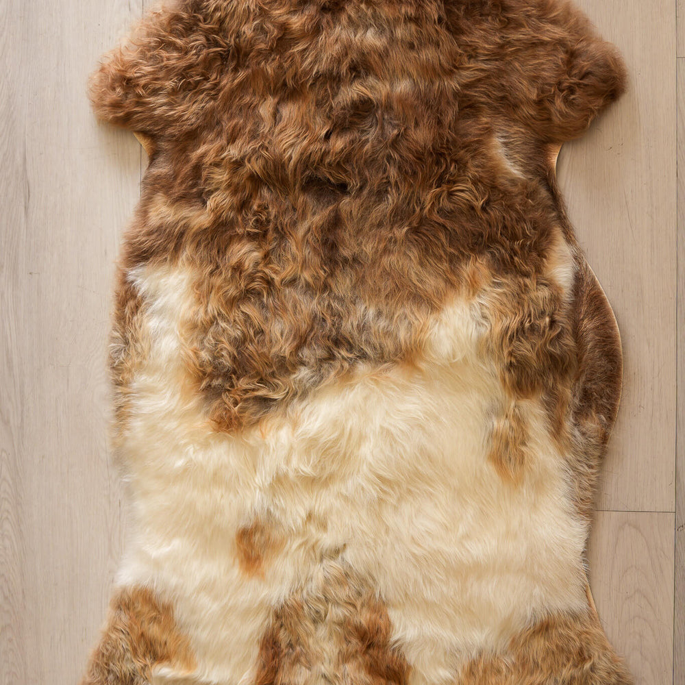 
                      
                        Sheepskin (Long - Natural)
                      
                    