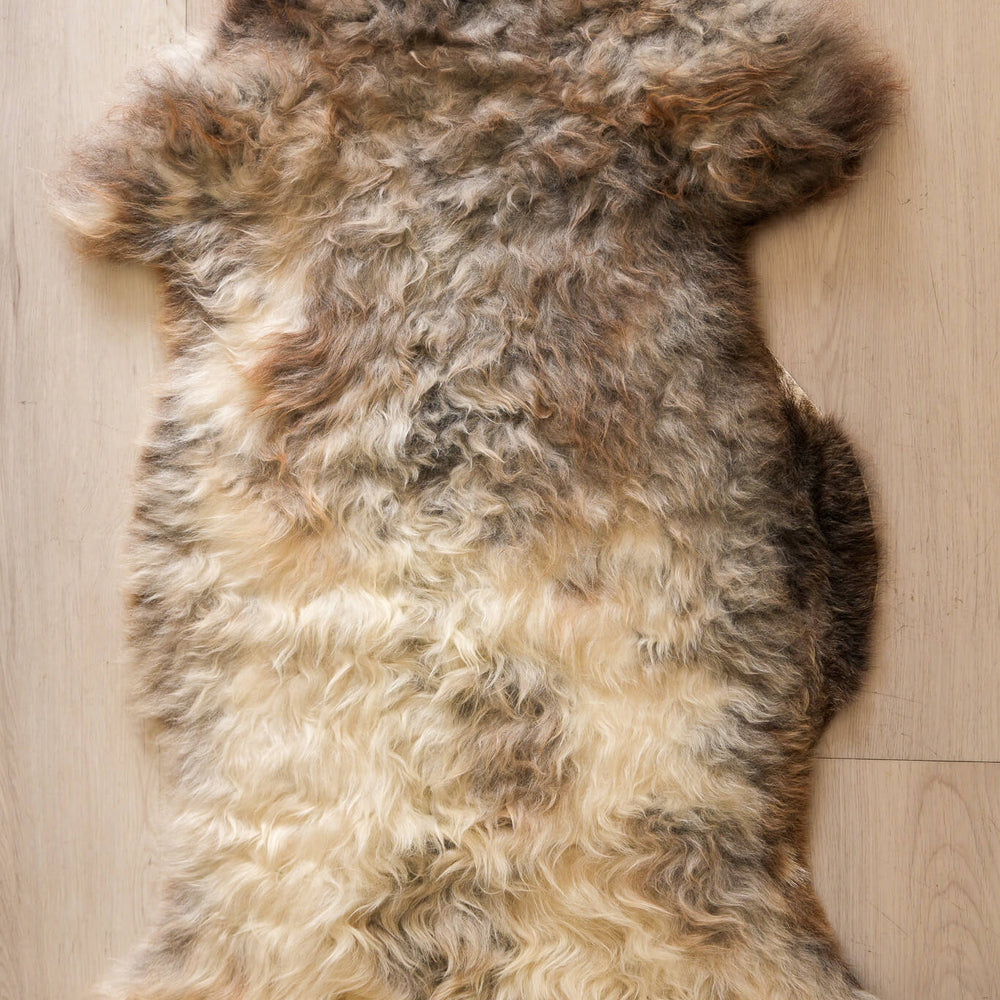 
                      
                        Sheepskin (Long - Natural)
                      
                    