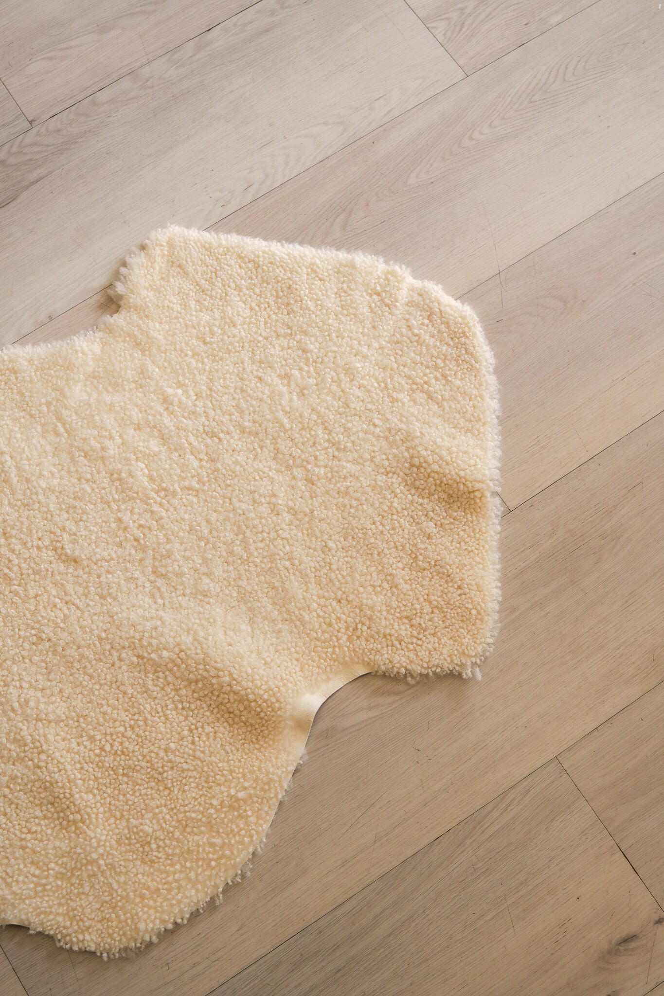 Sheepskin (Short - Plain)