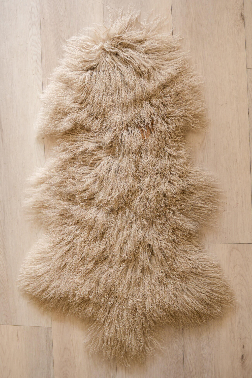 Sheepskin (Long Curley-Plain)