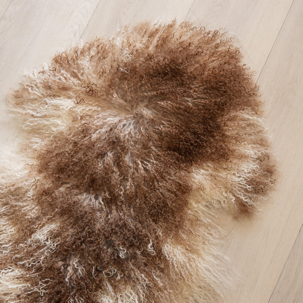 
                      
                        Sheepskin (Long Curley - Natural)
                      
                    