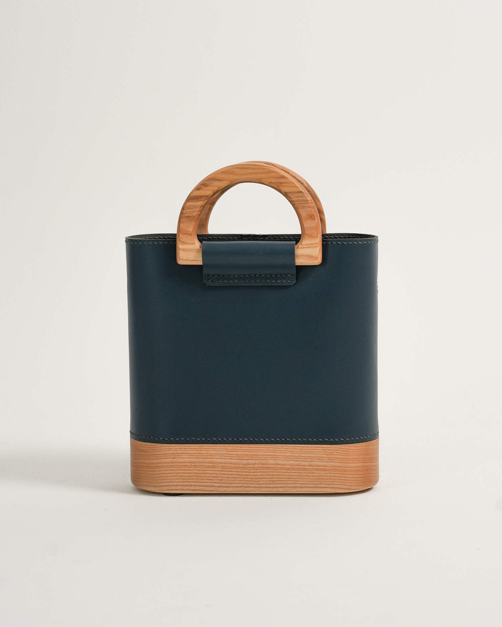 The Wooden Bag - Navy
