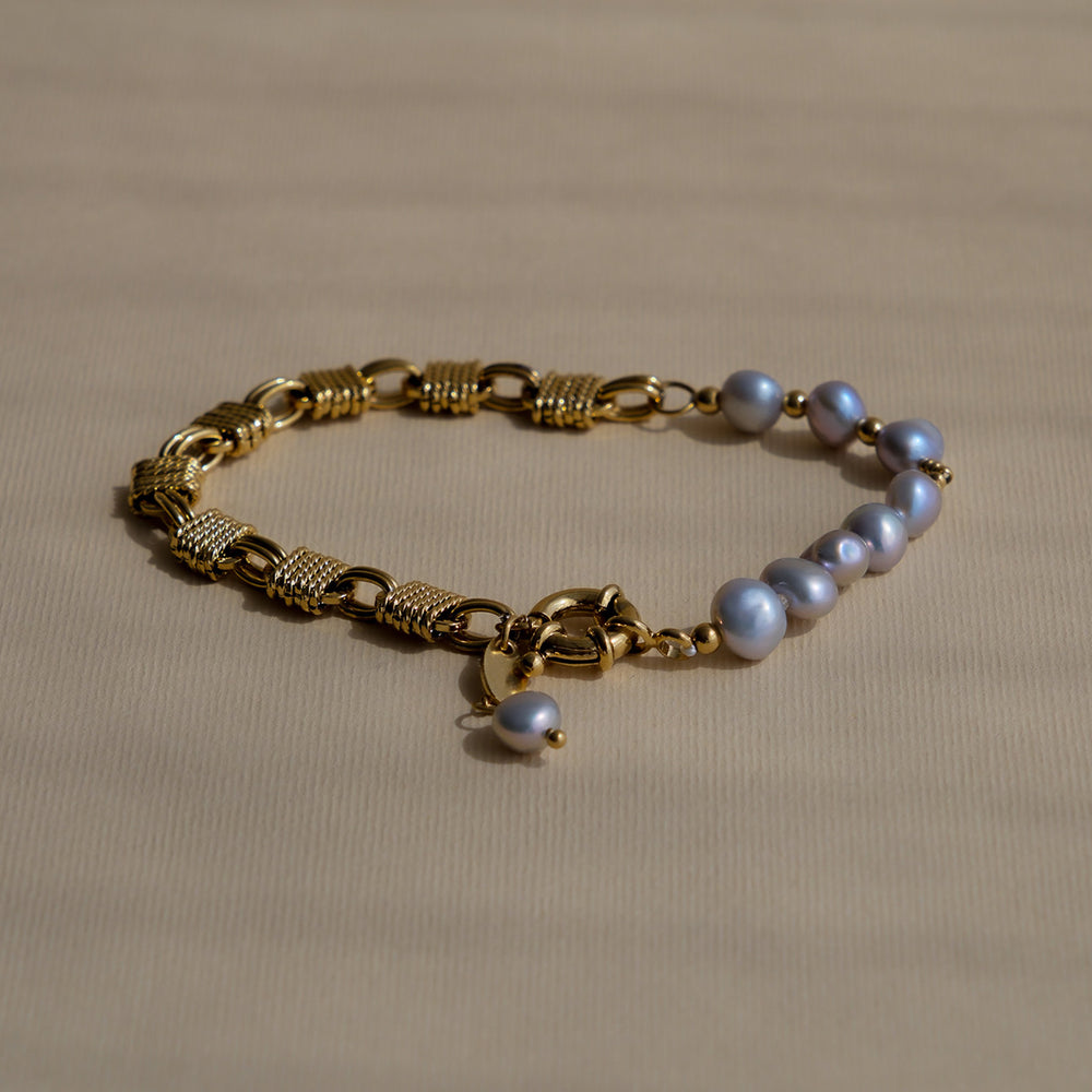 Vera Bracelet