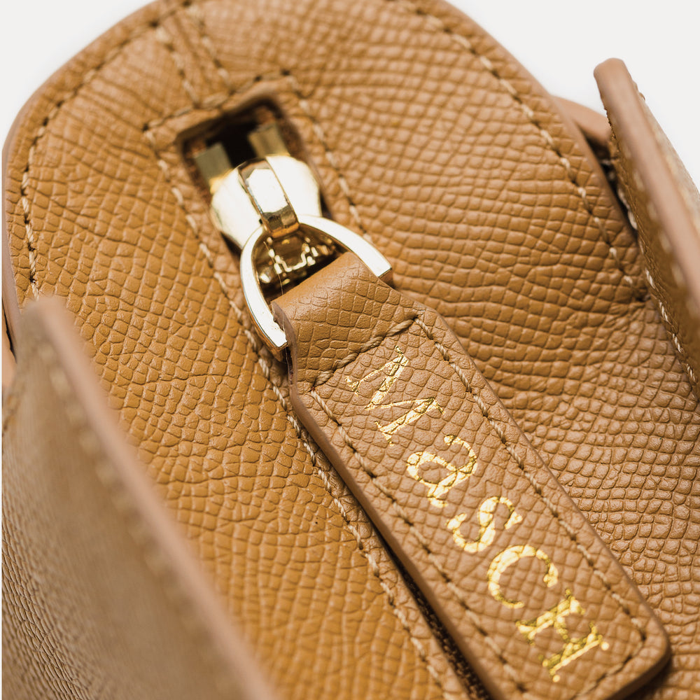 
                      
                        The Petite Bello 2.0 - Camel
                      
                    