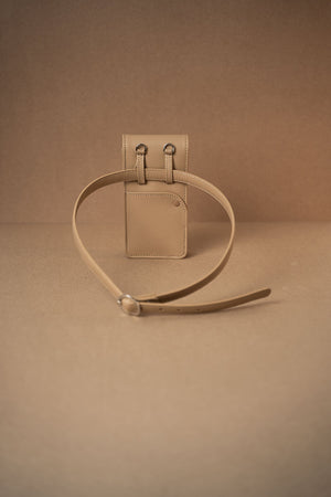 
                  
                    Load image into Gallery viewer, The Town Phone Sling - Phone Sling - Masch Atelier
                  
                