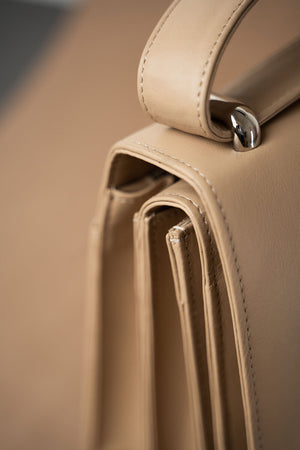 
                  
                    Load image into Gallery viewer, The Town Midi Handbag -  - Masch Atelier
                  
                